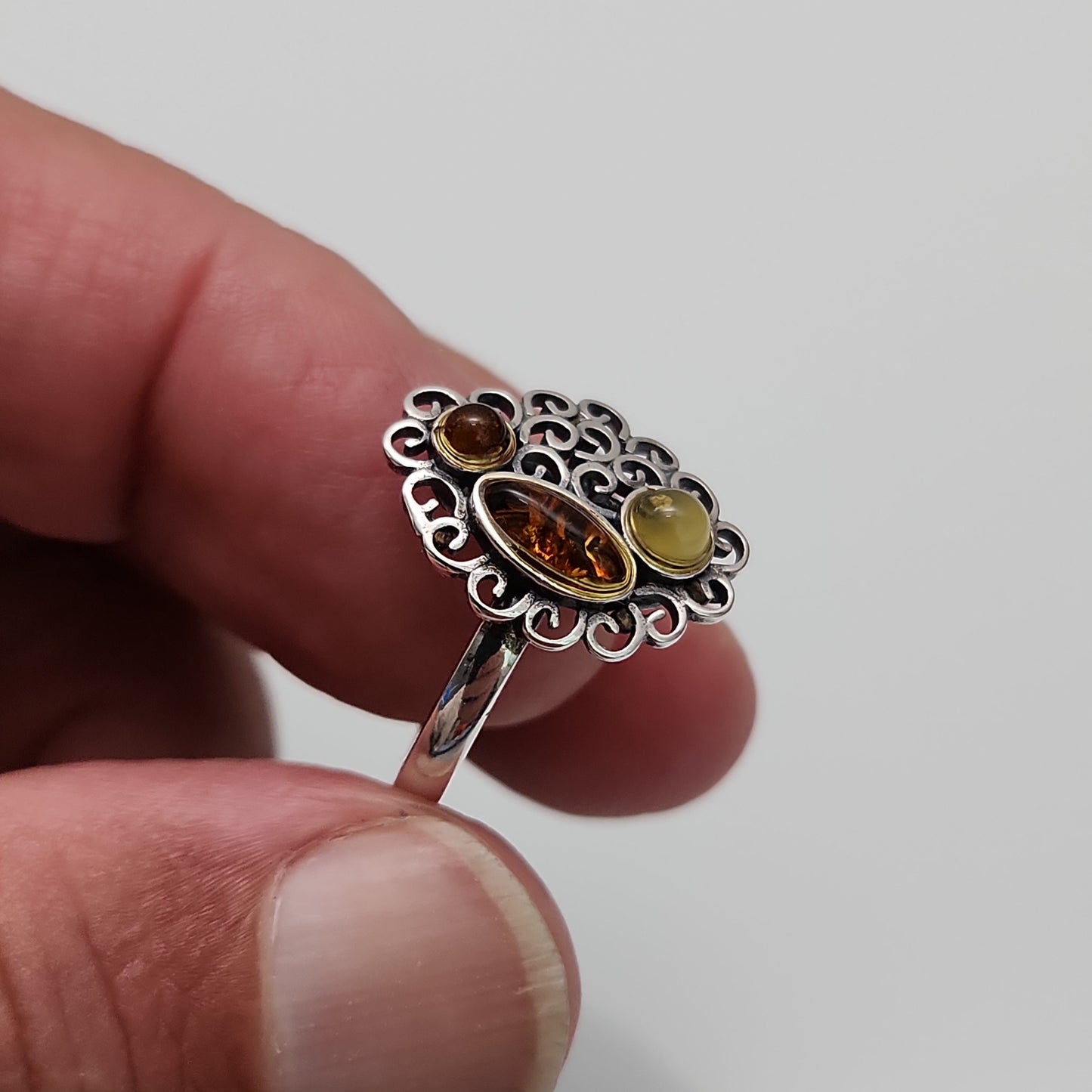 Amber Ring sz 8