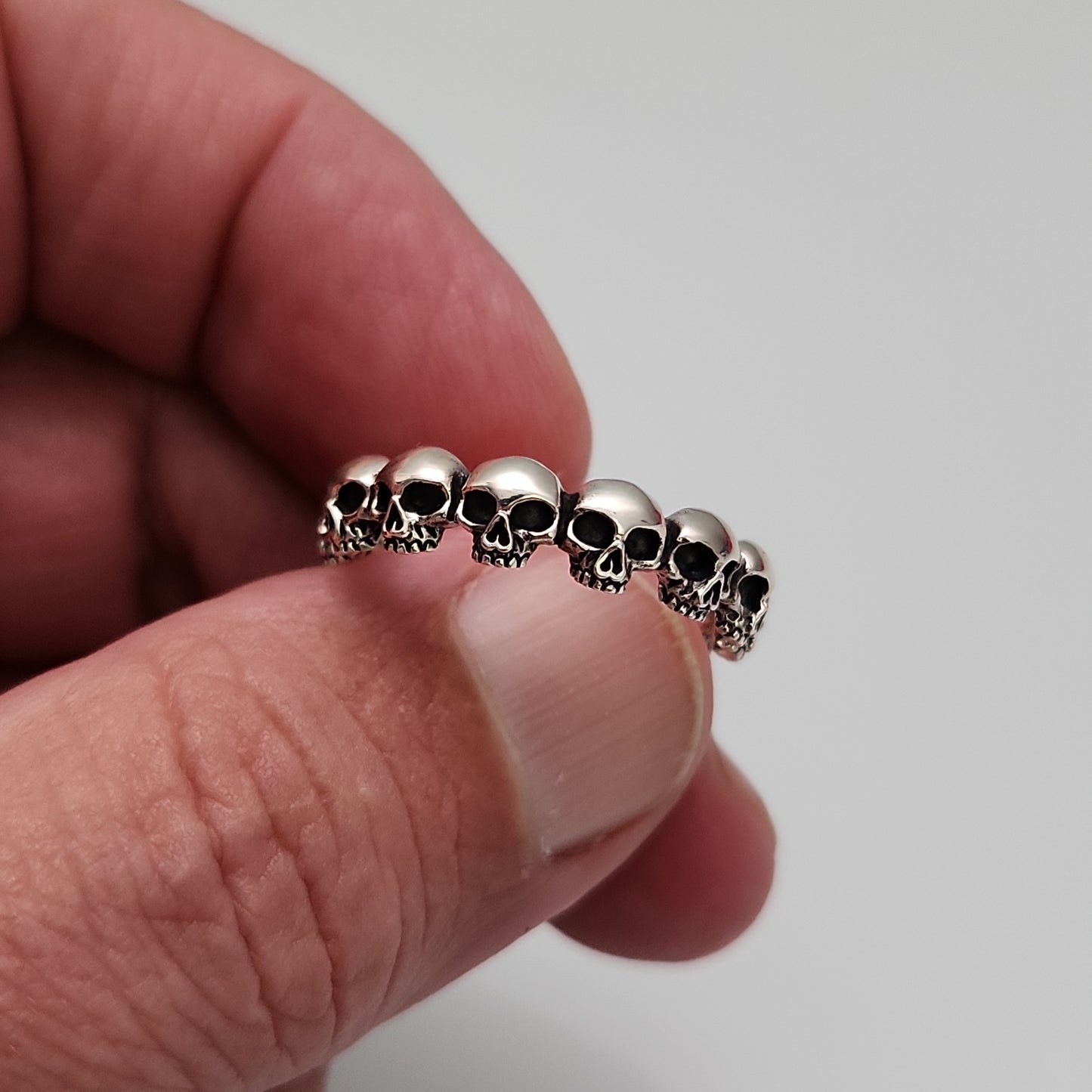 Skull Band Ring sz 12