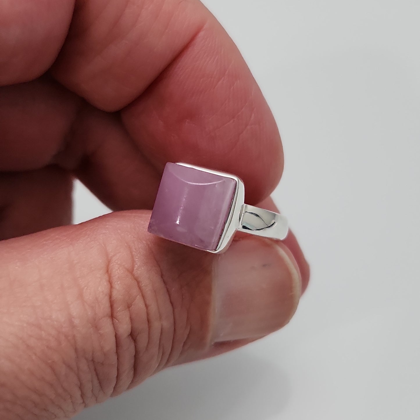 Kunzite Ring sz 6