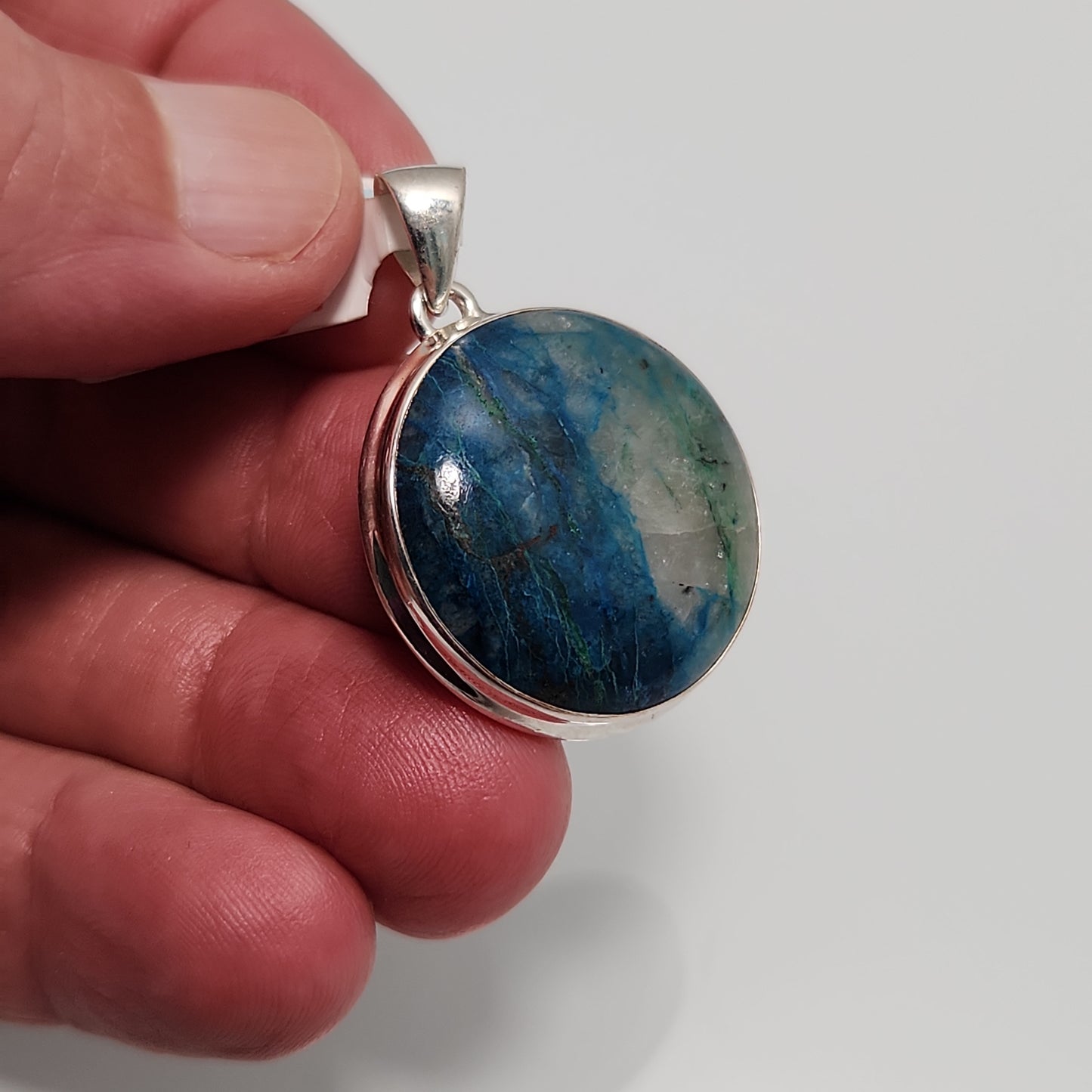 Quantum Quattro Pendant