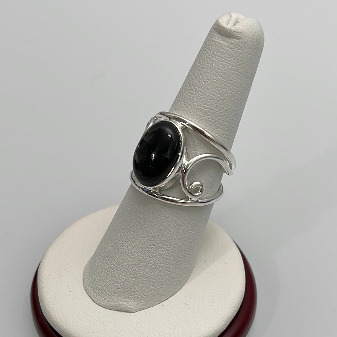 Hypersthene Curly Q Ring Sizes 5-12