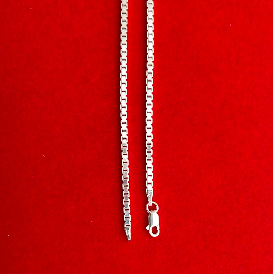 Box Chain 2.5mm (050) 16”, 18”, 20”, 22”, 24”, 30”