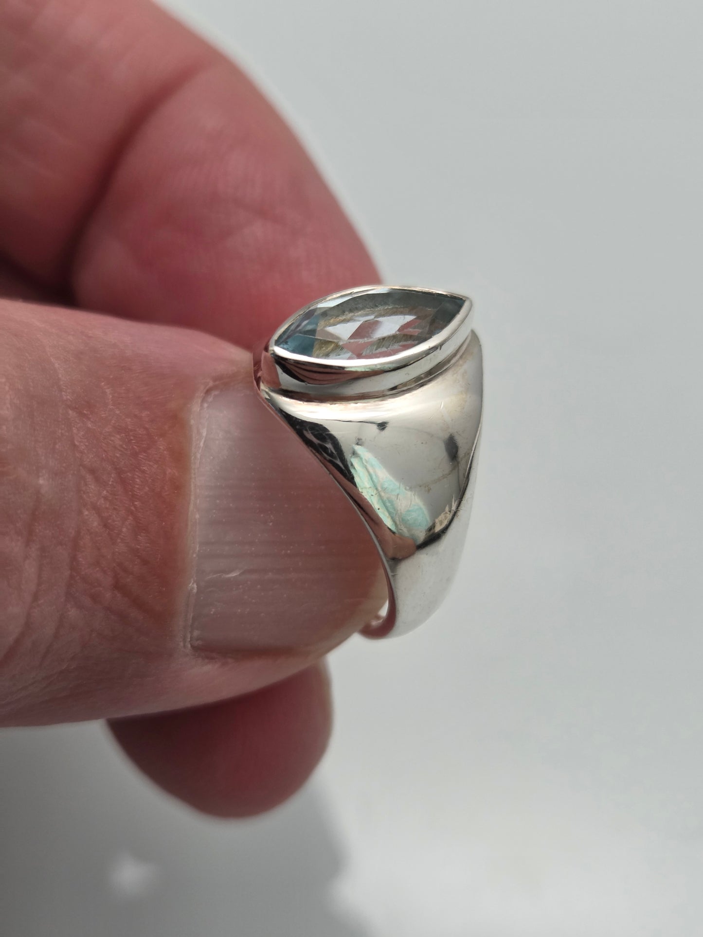 Blue Topaz Marquise Ring sz 7.5