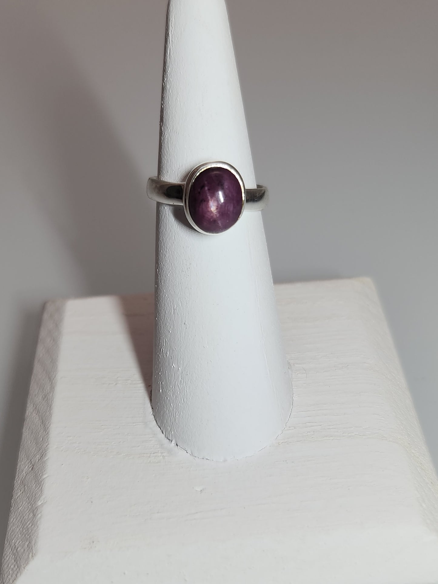 Star Ruby Ring sz 6