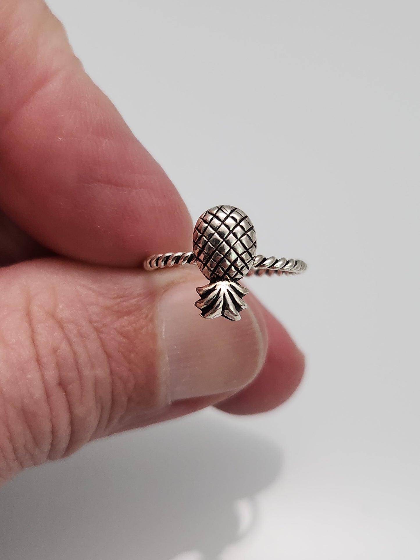 Silver Pineapple 🍍 Ring sz 7