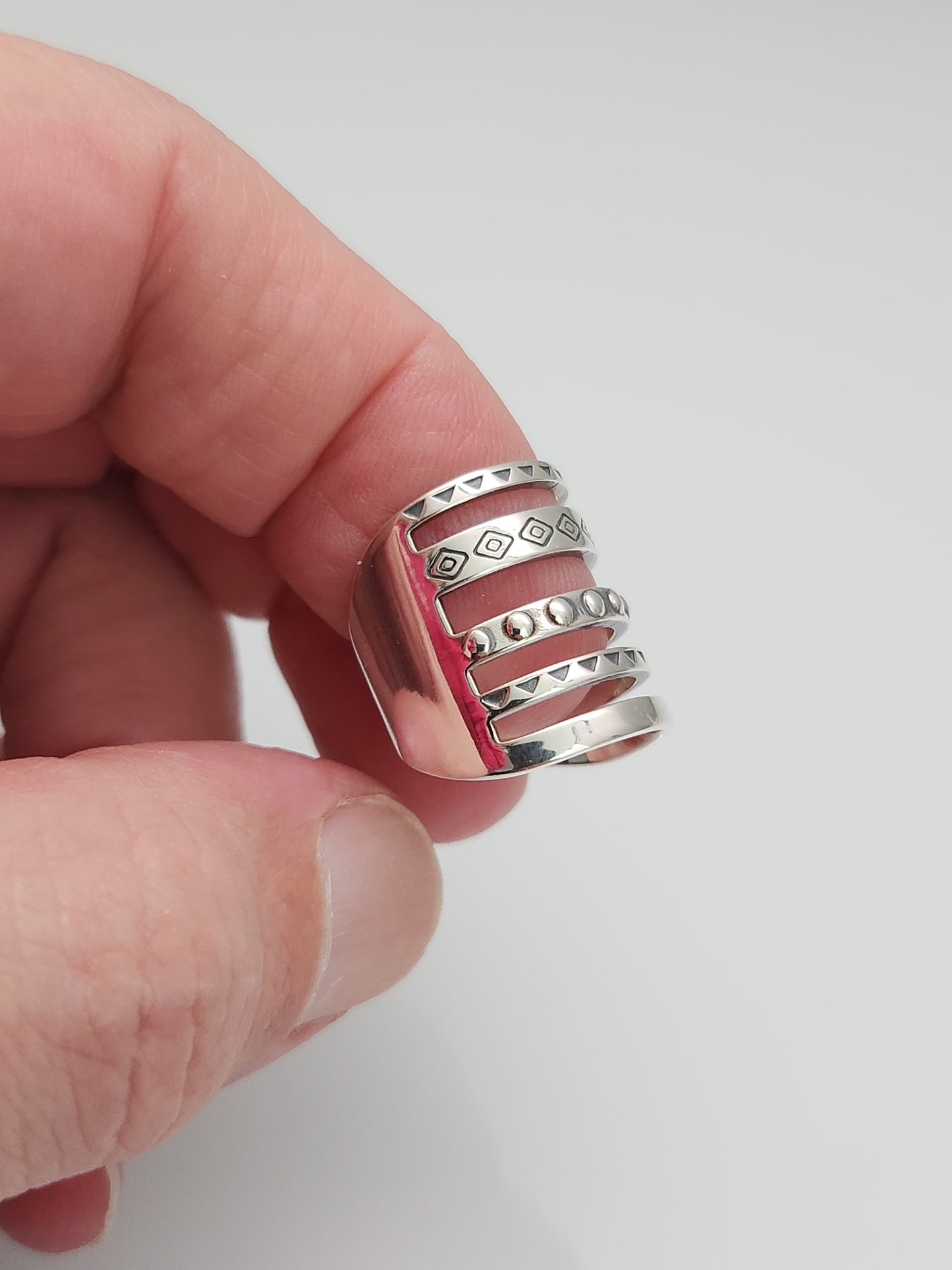 Sterling Silver Cutout Designer Band sz 6