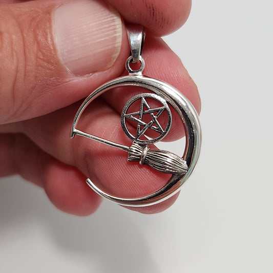 Witchy Pendant