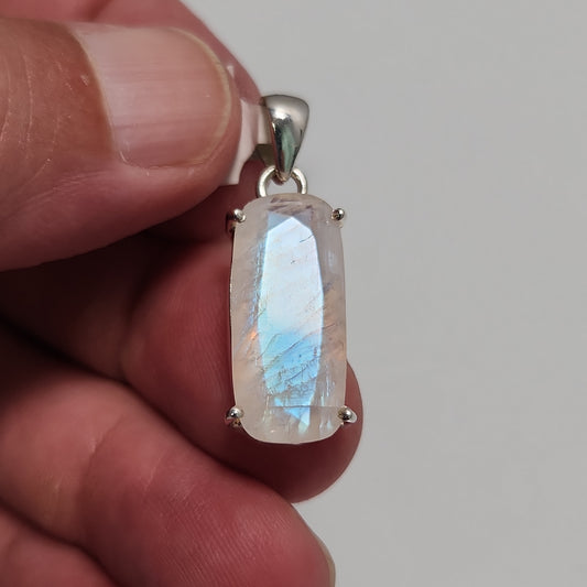 Rainbow Moonstone Pendant