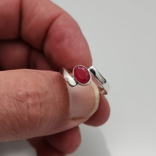 Ruby Ring sz 9