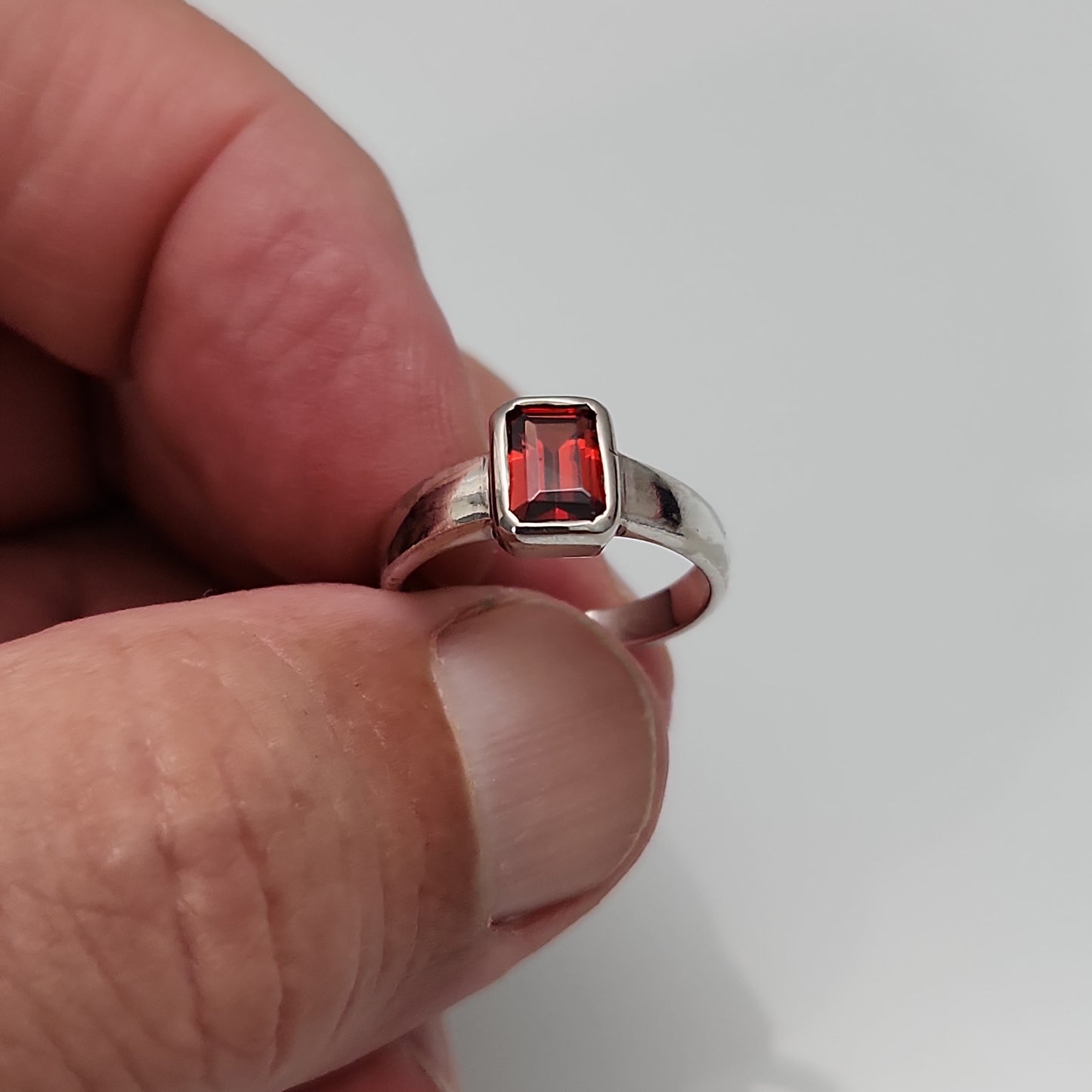 Garnet Ring sz 6