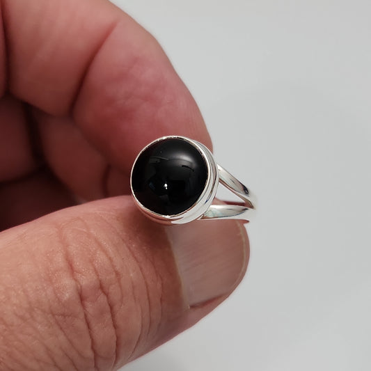 Black Onyx Ring sz 7