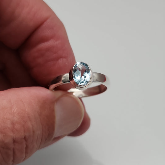 Blue Topaz Ring sz 10