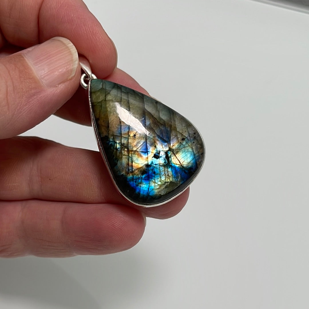 Labradorite Pendant