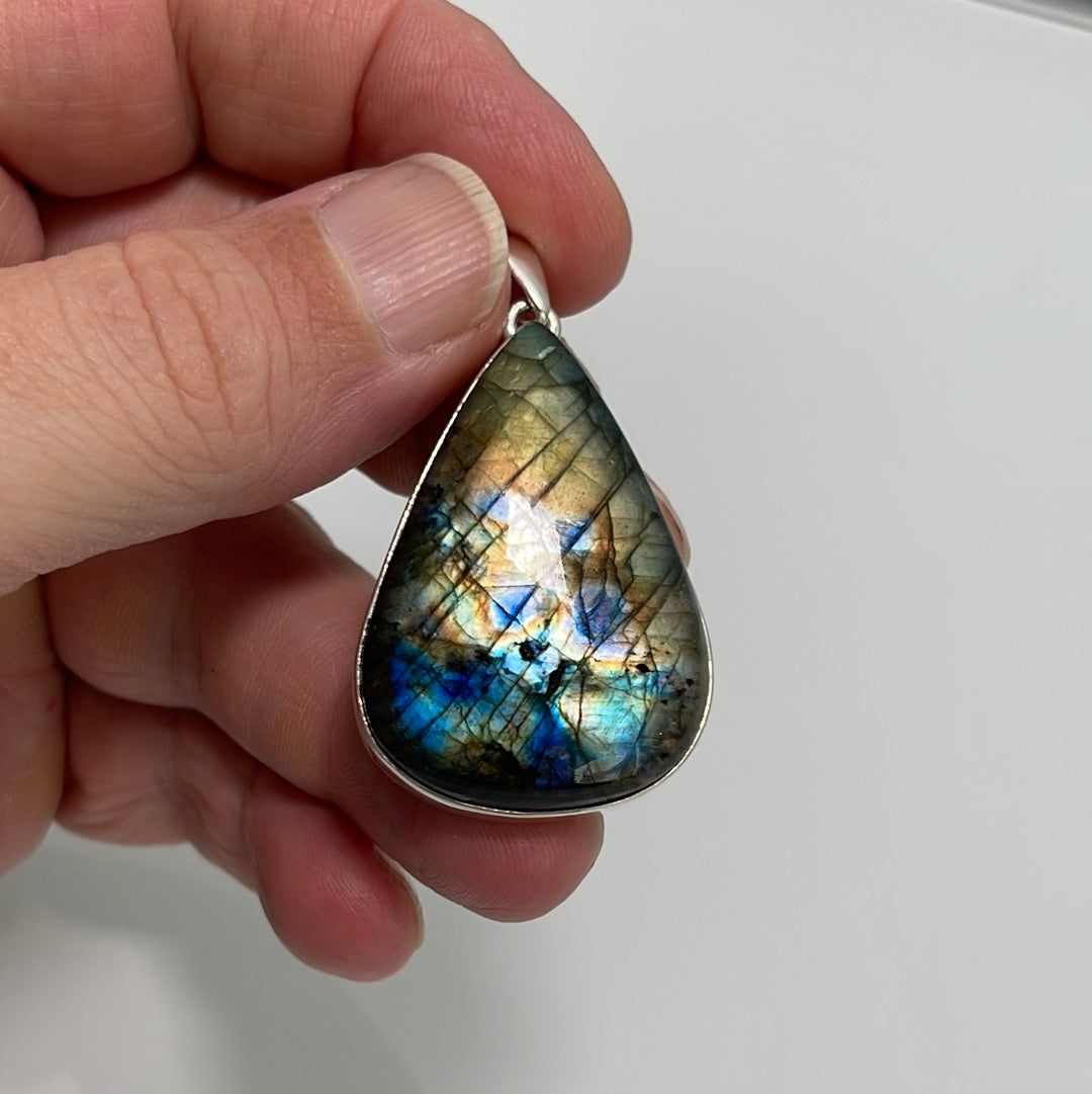 Labradorite Pendant