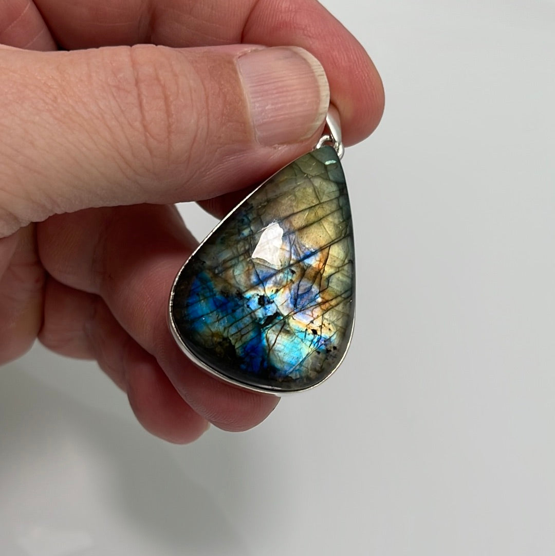 Labradorite Pendant