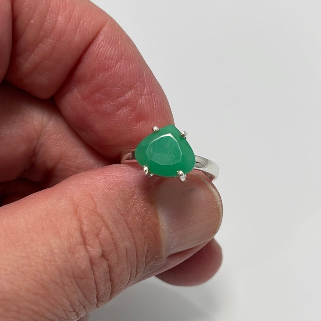 Chrysoprase Ring sz 6.5