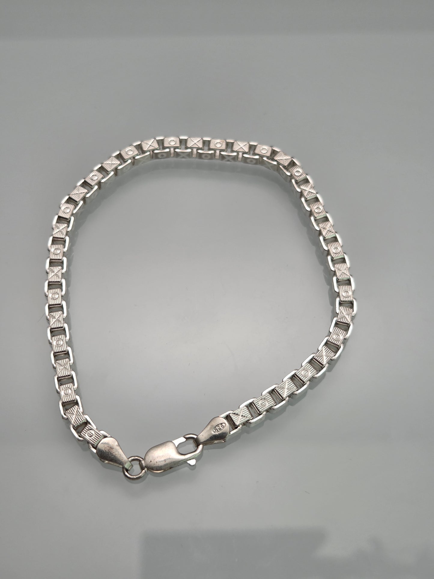 4.5mm Diamond Cut Box Link Bracelet 9"