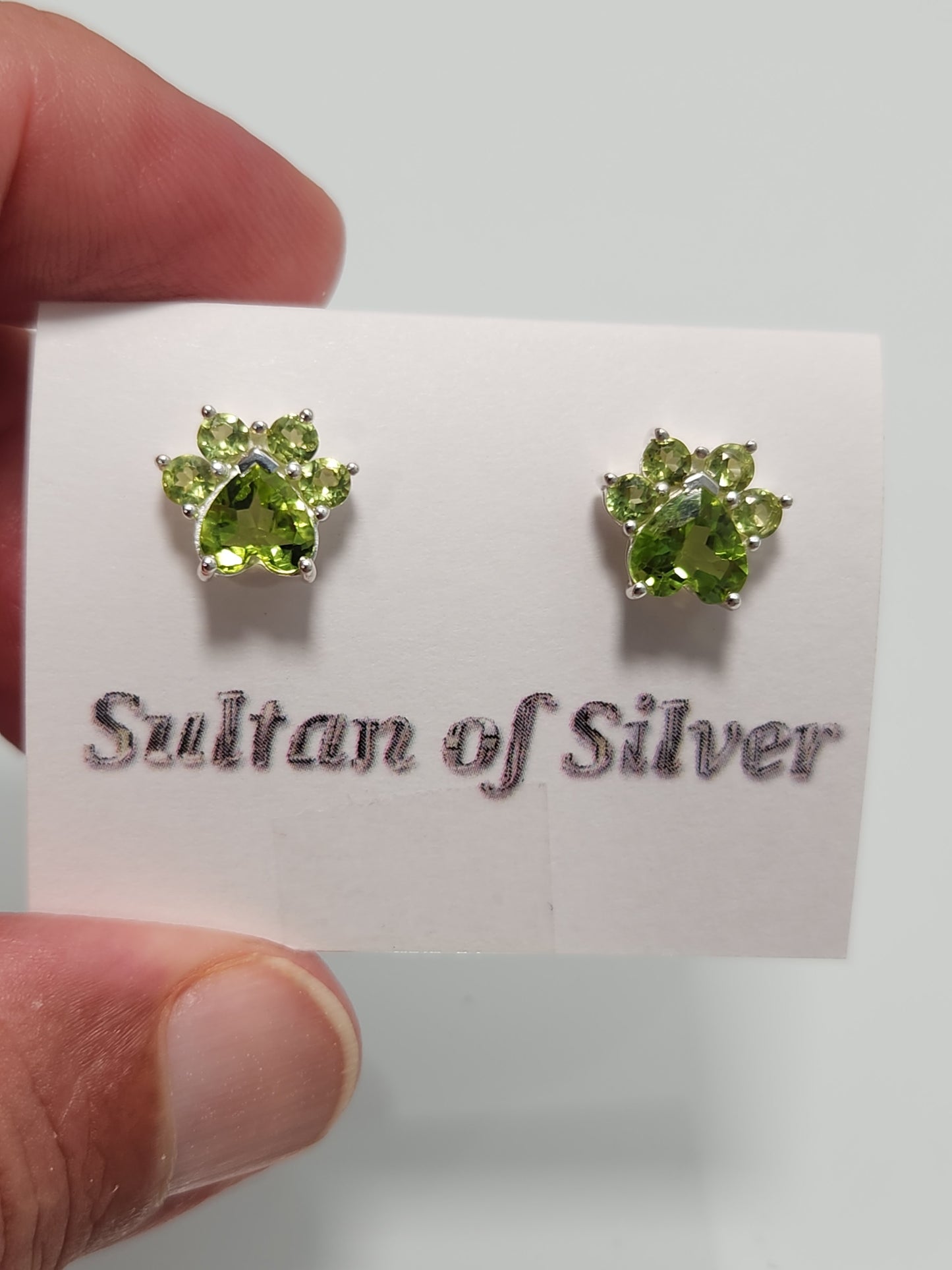 Peridot Studs Paws 🐾