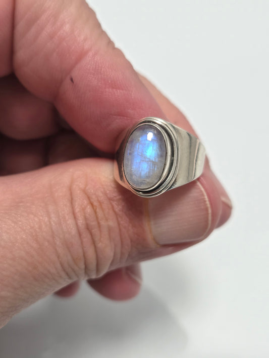 Moonstone Ring sz 7