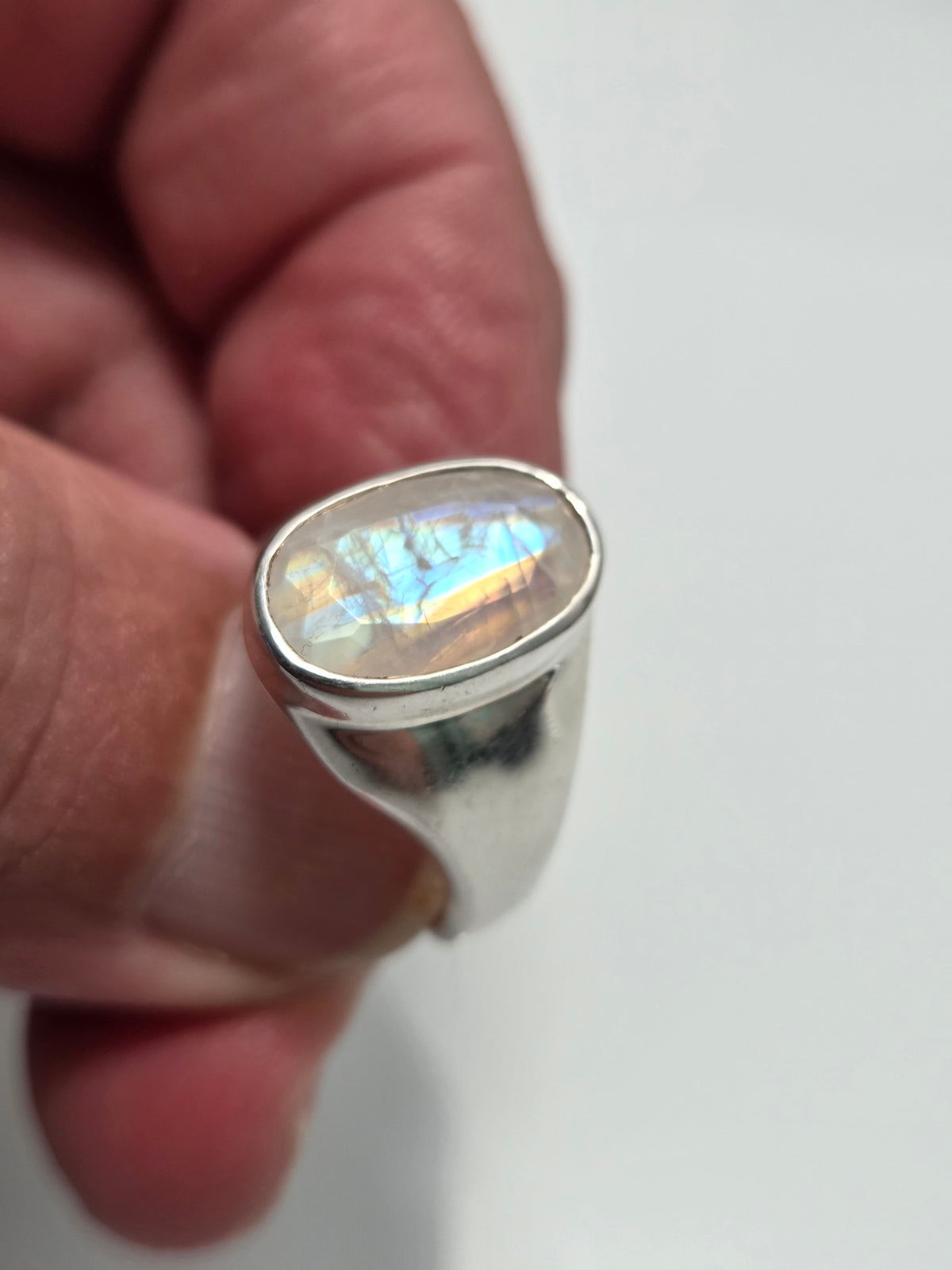 Moonstone Faceted Gem Ring sz 8.5